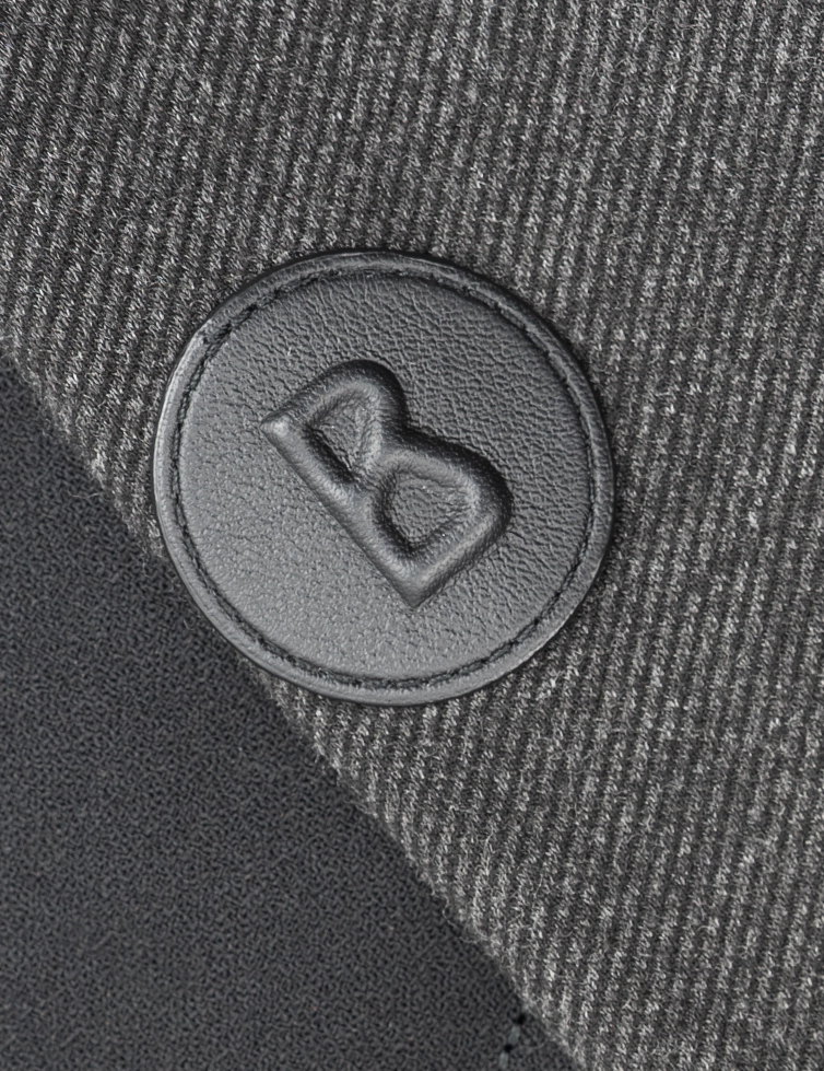 Patch/ BadgesEmblemas bordados ou tecidos, que são aplicados posteriormente
