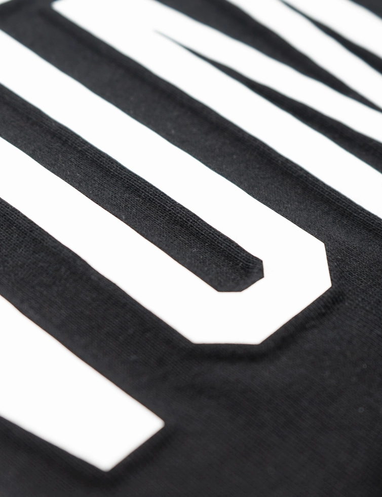 High-Frequency EmbossingCreates sharp, geometric embossed effects through heat and pressure, commonly used for premium technical logos.
